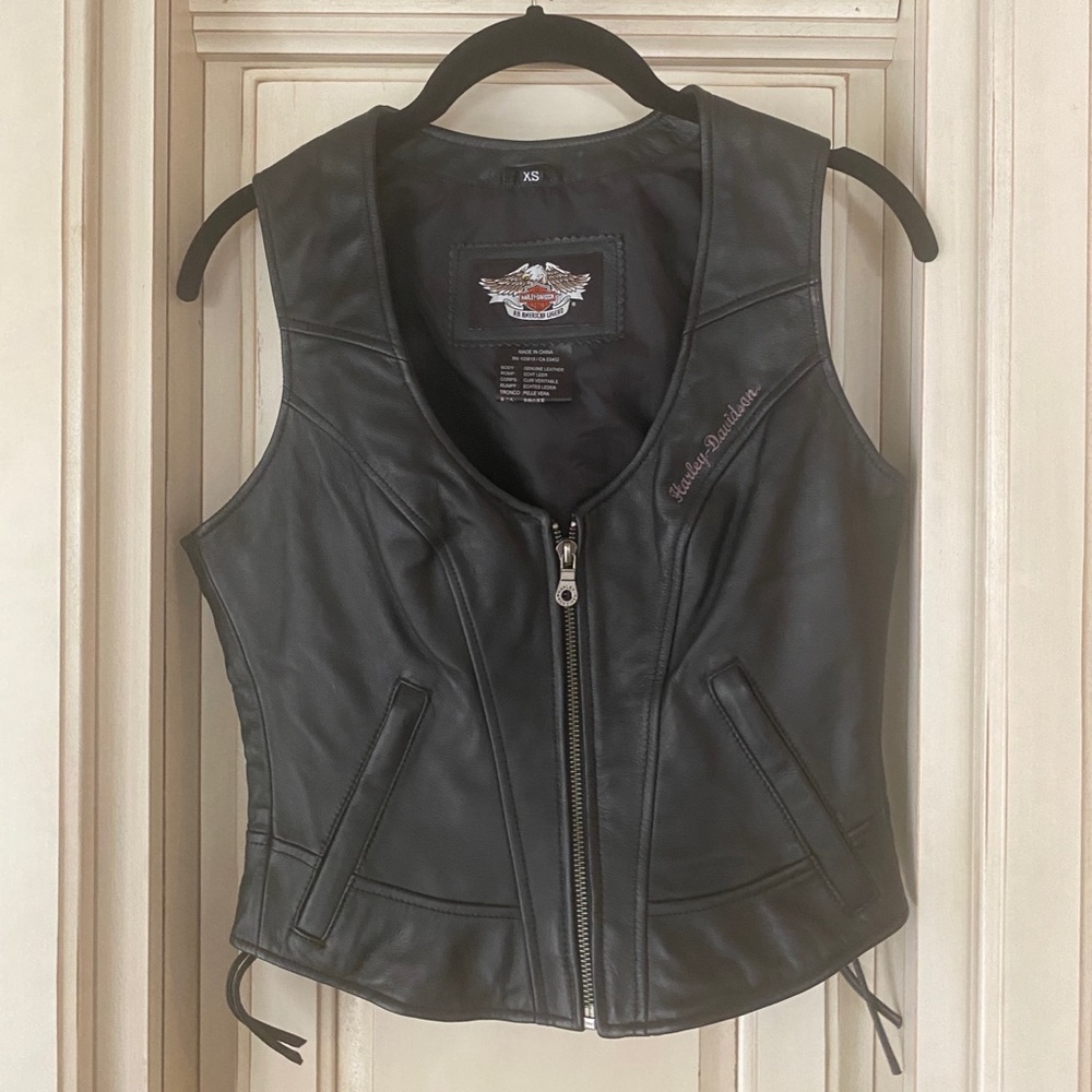 Black leather Harley Davidson vest